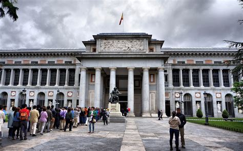 museum del prado opening times